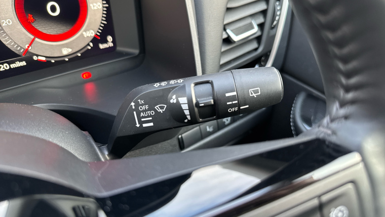 Nissan Qashqai 1.3 DiG-T MH Premiere Edition 5dr Petrol Hatchback